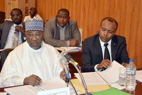 Vaste escroquerie dans les opérations sur le marché de la téléphonie mobile&nbsp;?